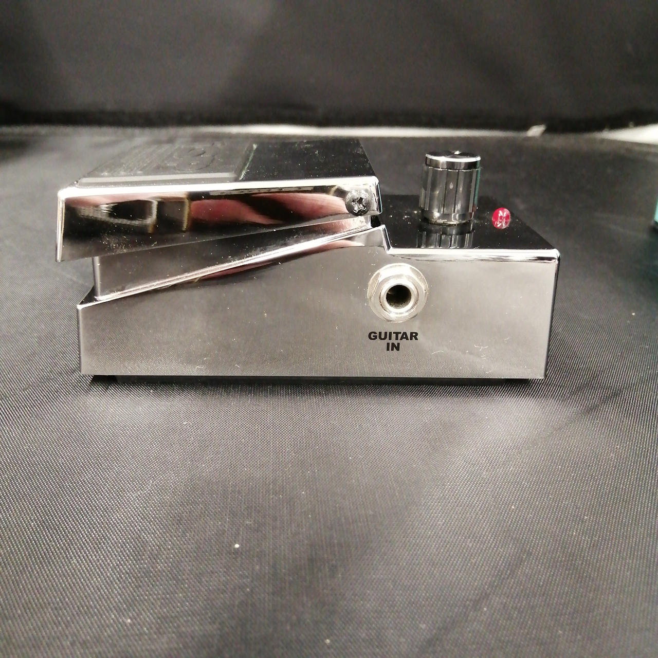 キズあります。