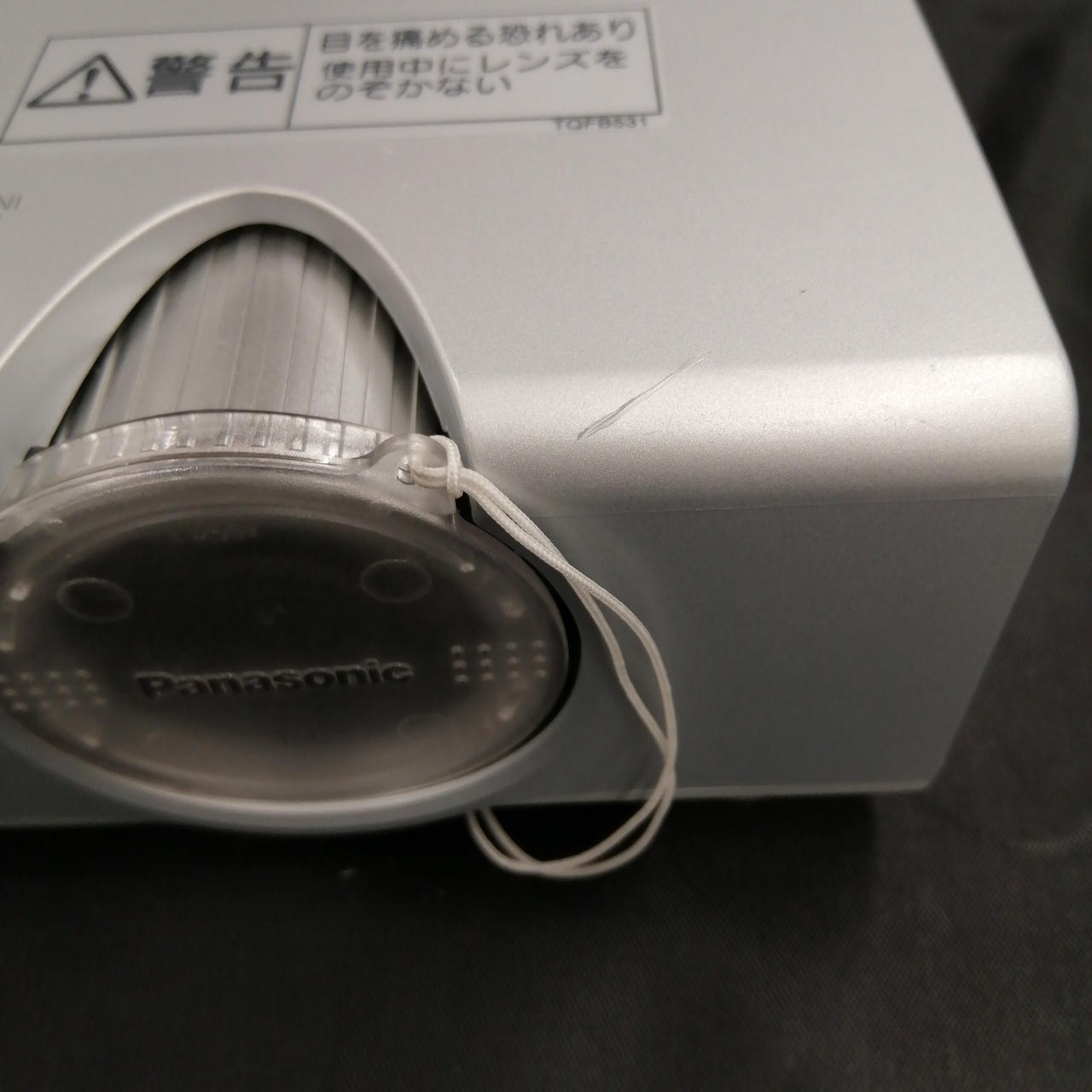 深いキズあります。