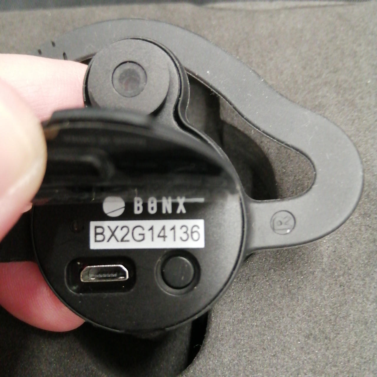 充電中、緑から橙、橙から緑と変わる時あり