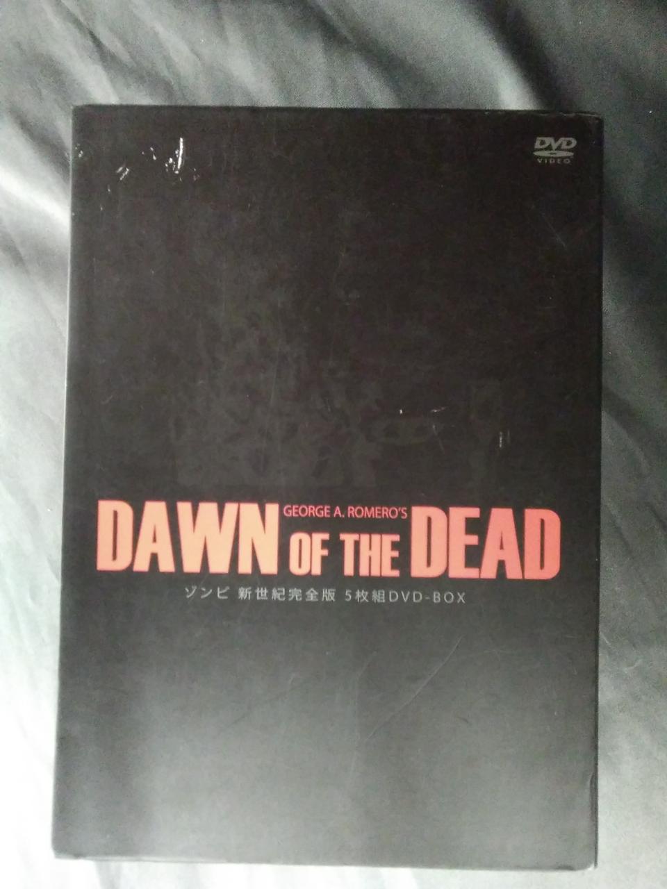 外箱傷みあります。