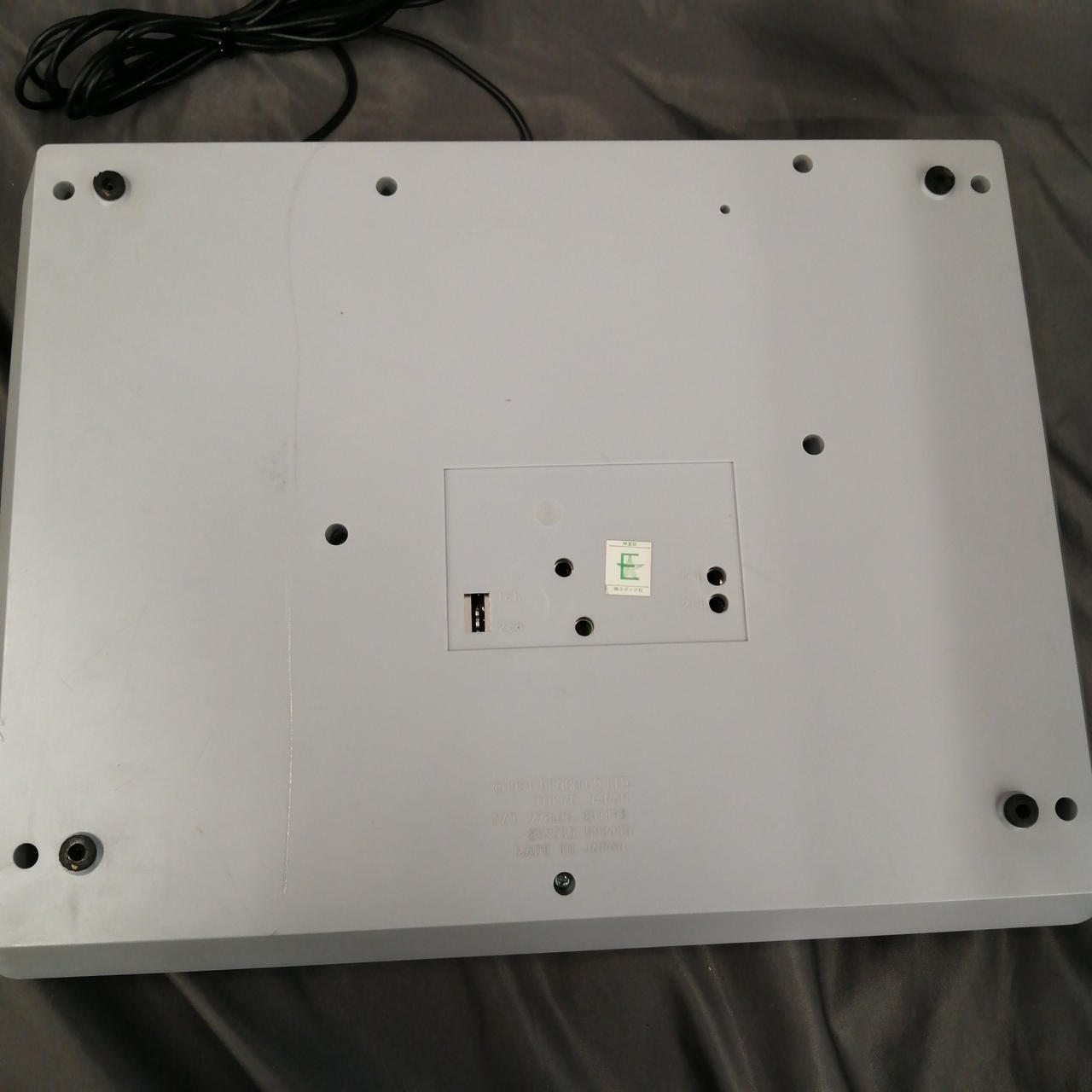 キズ・汚れあります。