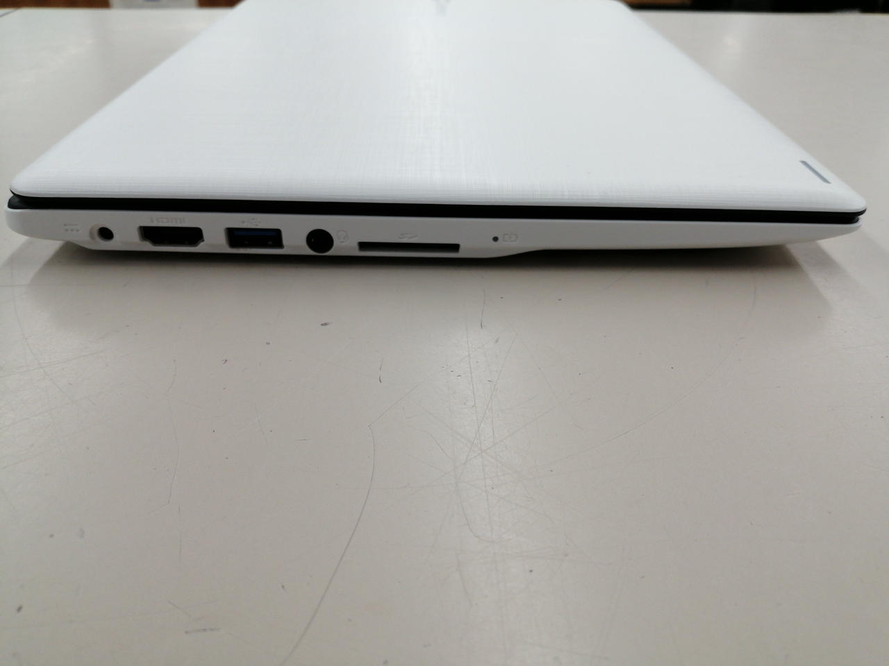 Windowsノート本体 gateway NE132-F14P 楽天市場】日本エイサー NE132F14P Gateway 11.6型 ノート