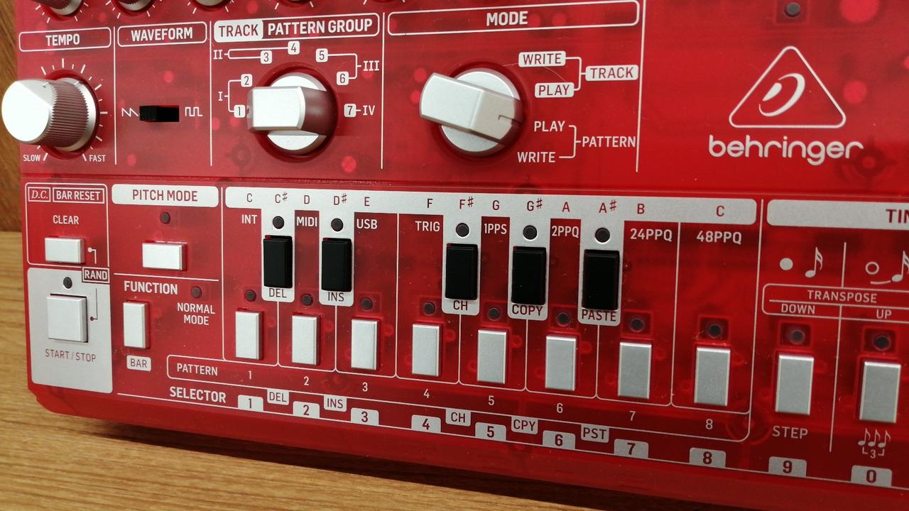 Behringer TD-3-RD ベリンガー td3 td-3 レッド Behringer TD-3-RD ベリンガー td3 td-3 レッド Behringer TD-3