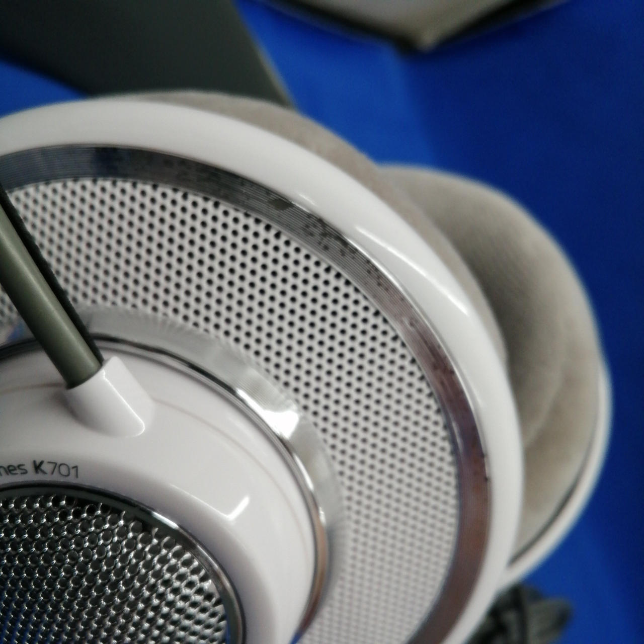 アーカーゲー(AKG)|ヘッドホン/K701|HARDOFFオフモール（オフモ