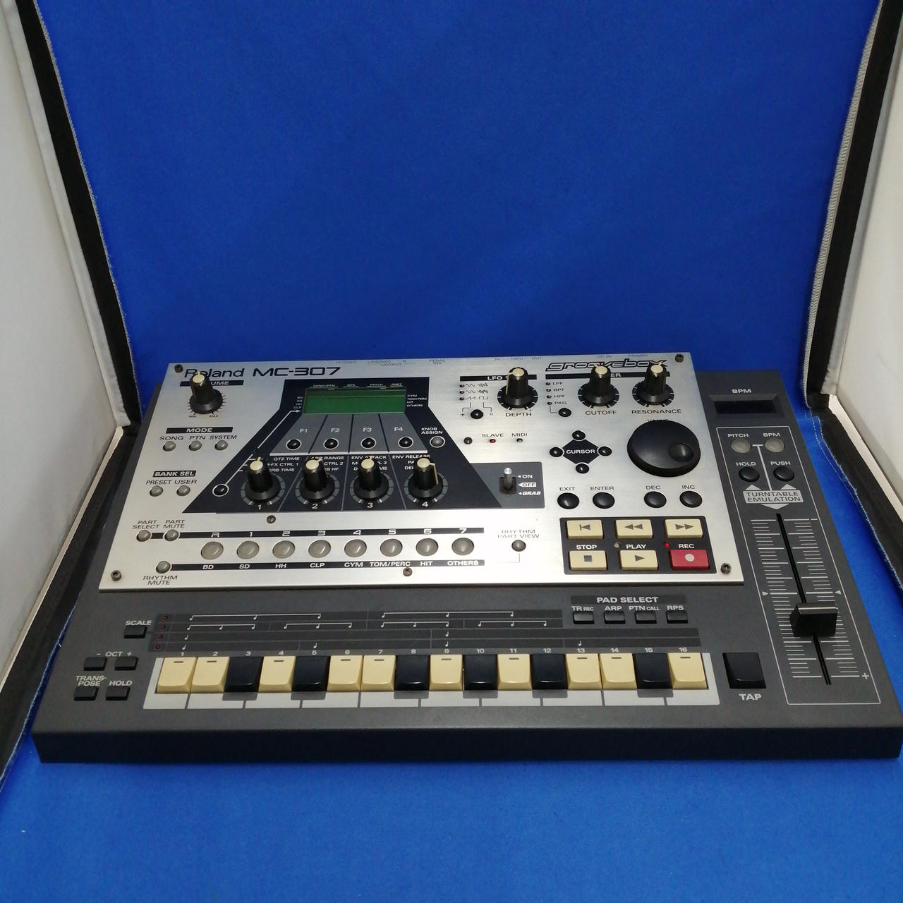 Roland MC-307 リズムマシン 入手困難】Roland groovebox MC-307