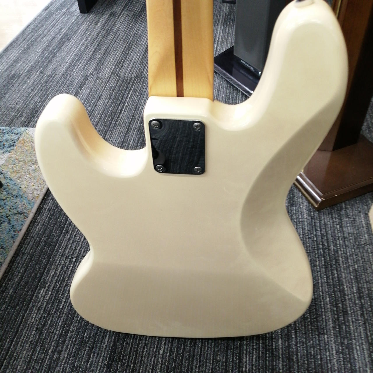 Fender Mexico エレキベース ホワイト 楽天市場】Fender Mexico Classic Series'60s Jazz Bass Lacquer