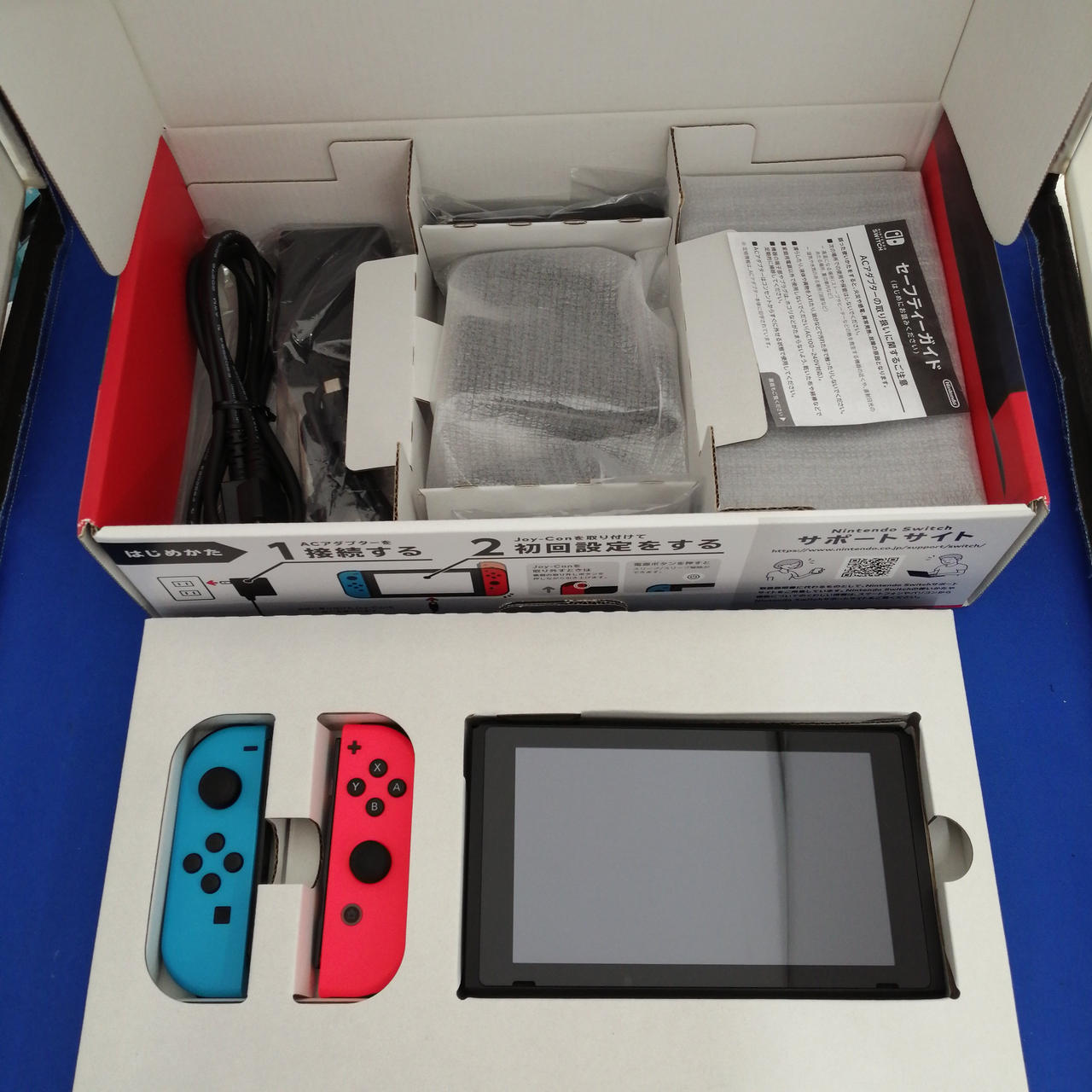 Nintendo Switch 本体 HAC-001(-01) 箱・付属品完備 Nintendo Switch Blue Red 32GB HAC-001(-01) Console with
