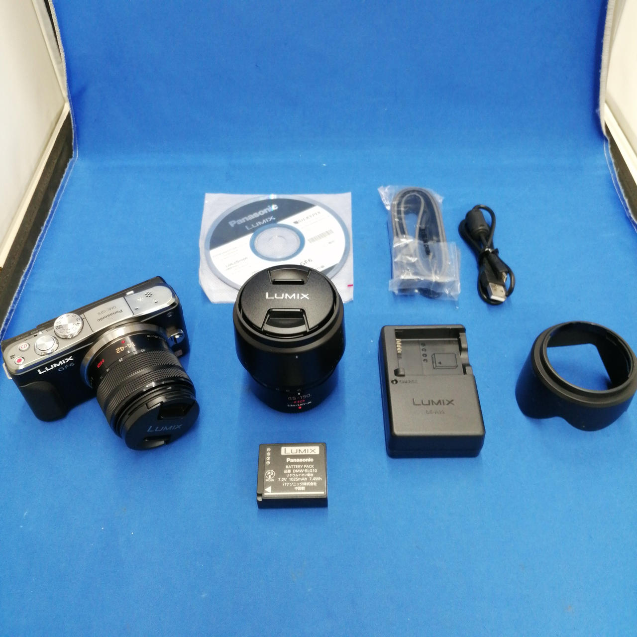 Panasonic ミラーレス一眼　DMC-GF6W ダブルズームレンズキット 概要 デジタル一眼カメラ/ダブルレンズキット DMC-GF6W | LUMIX