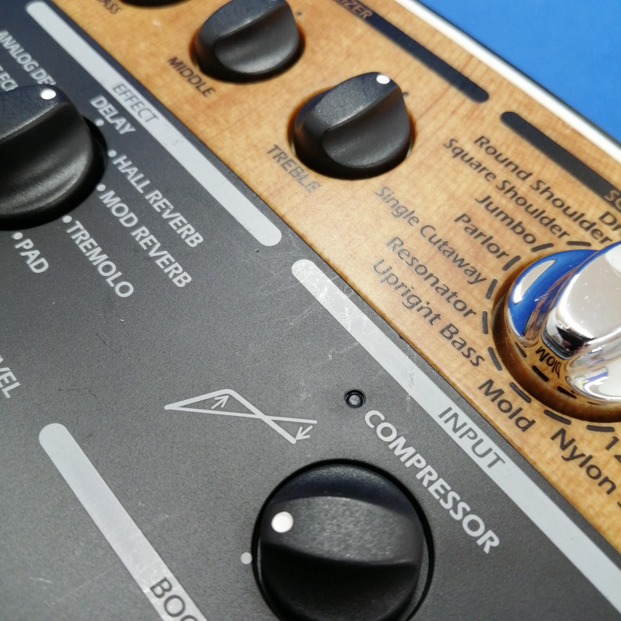 ZOOM AC-3 アコギ用プリアンプ ZOOMAC-3 Acoustic Creator 《アコギ用プリアンプ》【オンライン
