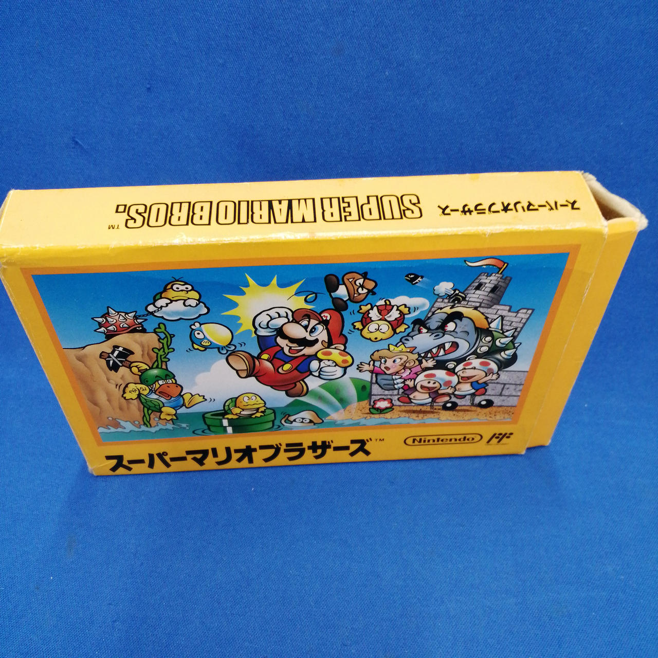 新品 Nintendo 任天堂 ストラップ スーパーマリオブラザーズ ファミコン スーパーマリオブラザーズ | My Nintendo Store（マイ