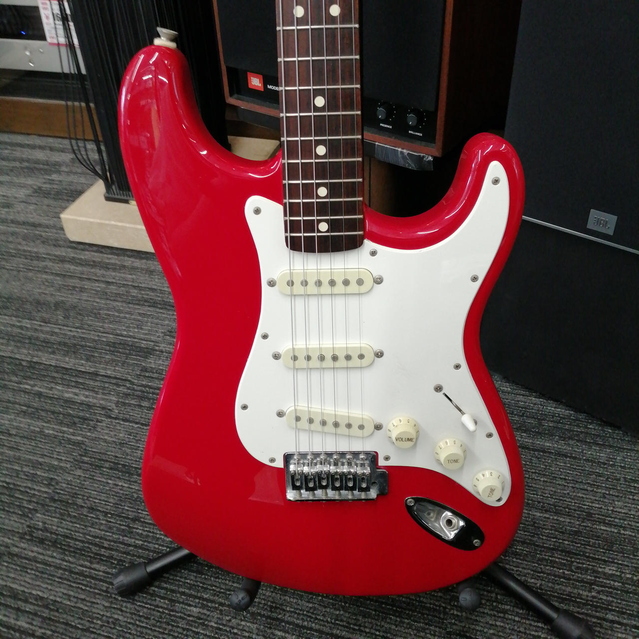 ギター Fender Mexico Squier SeriesStratocaster Fender Mexico Stratocaster Squier シリーズ | UNISOUND