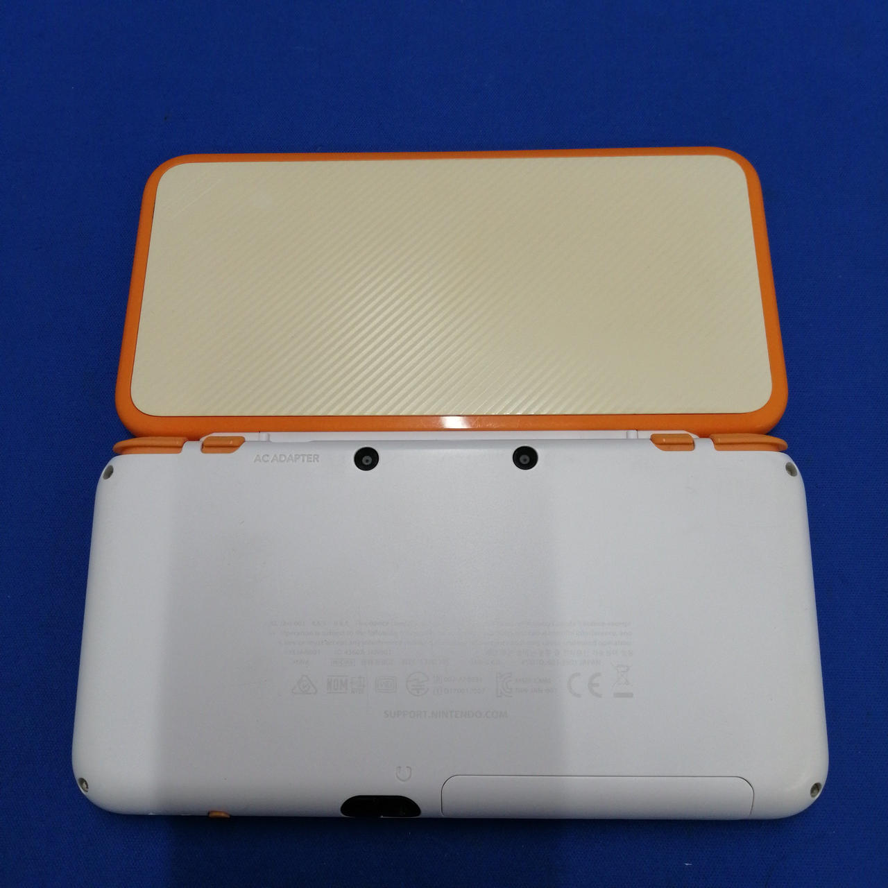ニンテンドーJAN-001 Free Shipping! Nintendo 2DS XL Game System, Purple/Silver