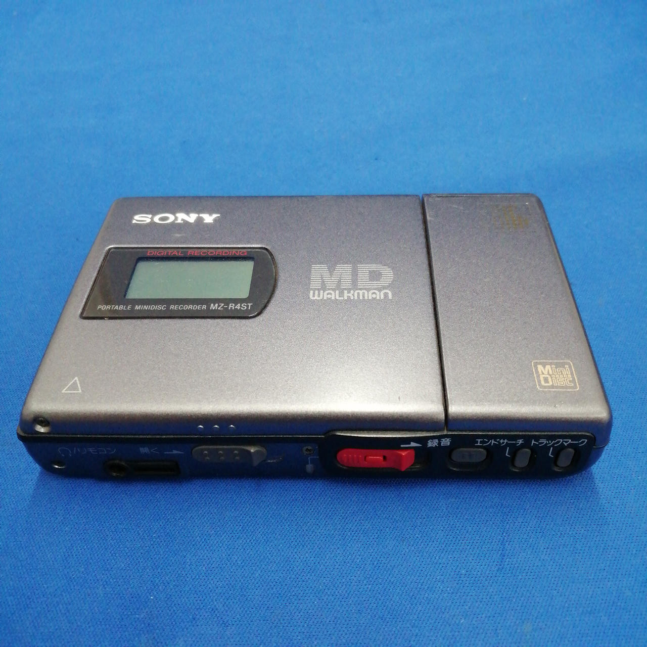 希少　SONY MZ-E95 付属品ほぼ完備・元箱・当時書類付き ほぼ新品 SONY ソニー NW-ZX707 / フラッグシップモデルの技術を