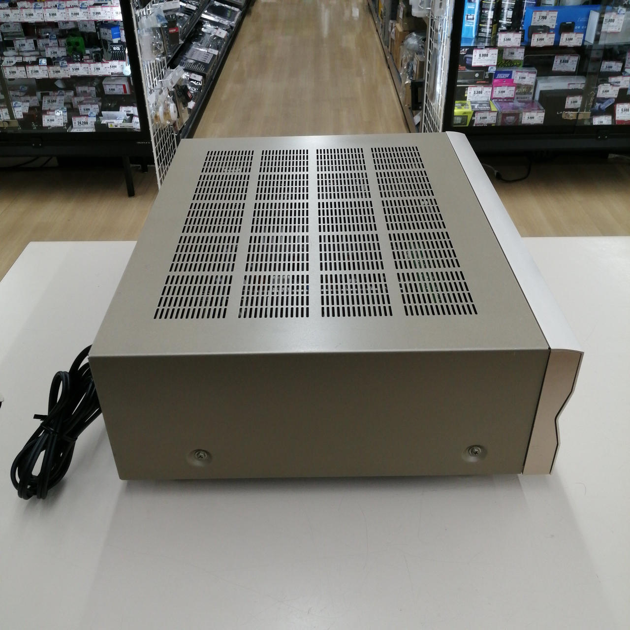 【たかちゃん】プリメインアンプ YAMAHA AX-396 120W Yamaha AX-396 - A look Inside , What's Inside + Audio Test