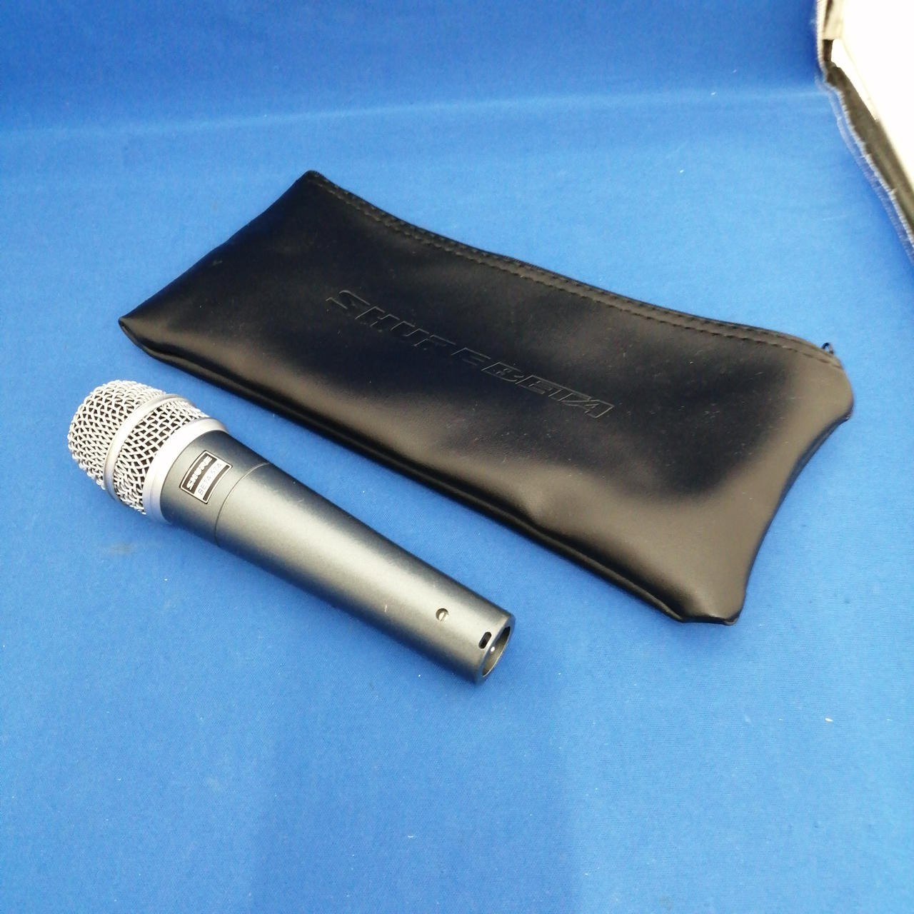 【美品】 SURE ダイナミックマイクBETA57A ケーブル付き 在庫限り特価 即納可能》 SHURE シュアー BETA57A ダイナミック