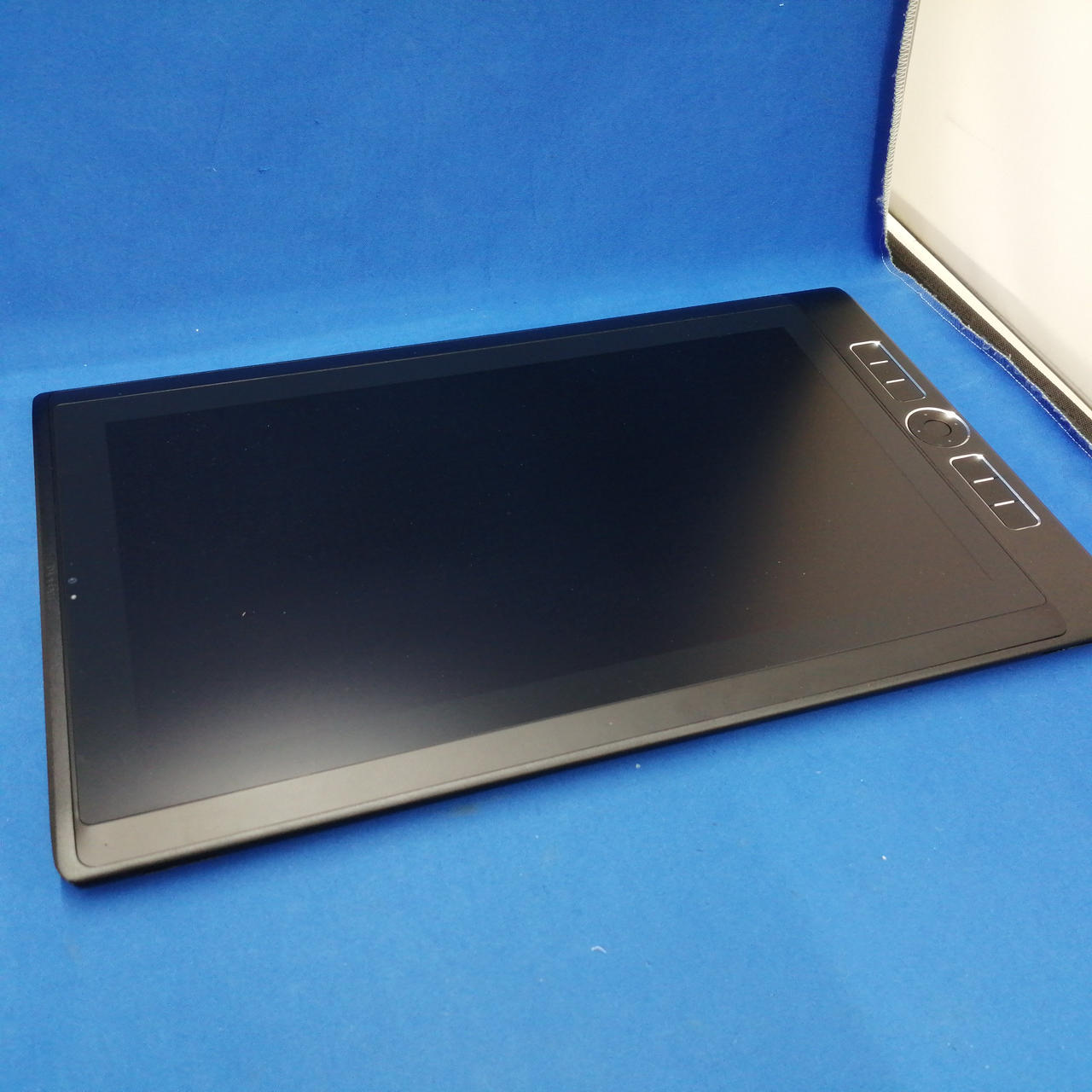 美品】WACOM 液晶ペンタブ DTHW-1321 ペンタブレット DTH-W Wacom