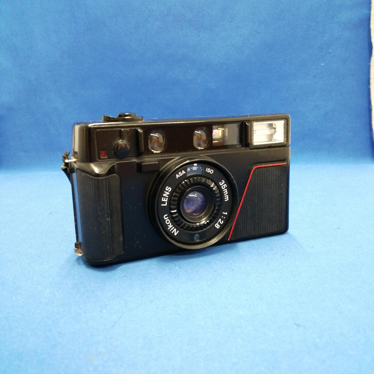 Nikon AF コンパクトフィルムカメラ 中古】Nikon ニコン L35 AF ISO 1000 コンパクトフィルムカメラ