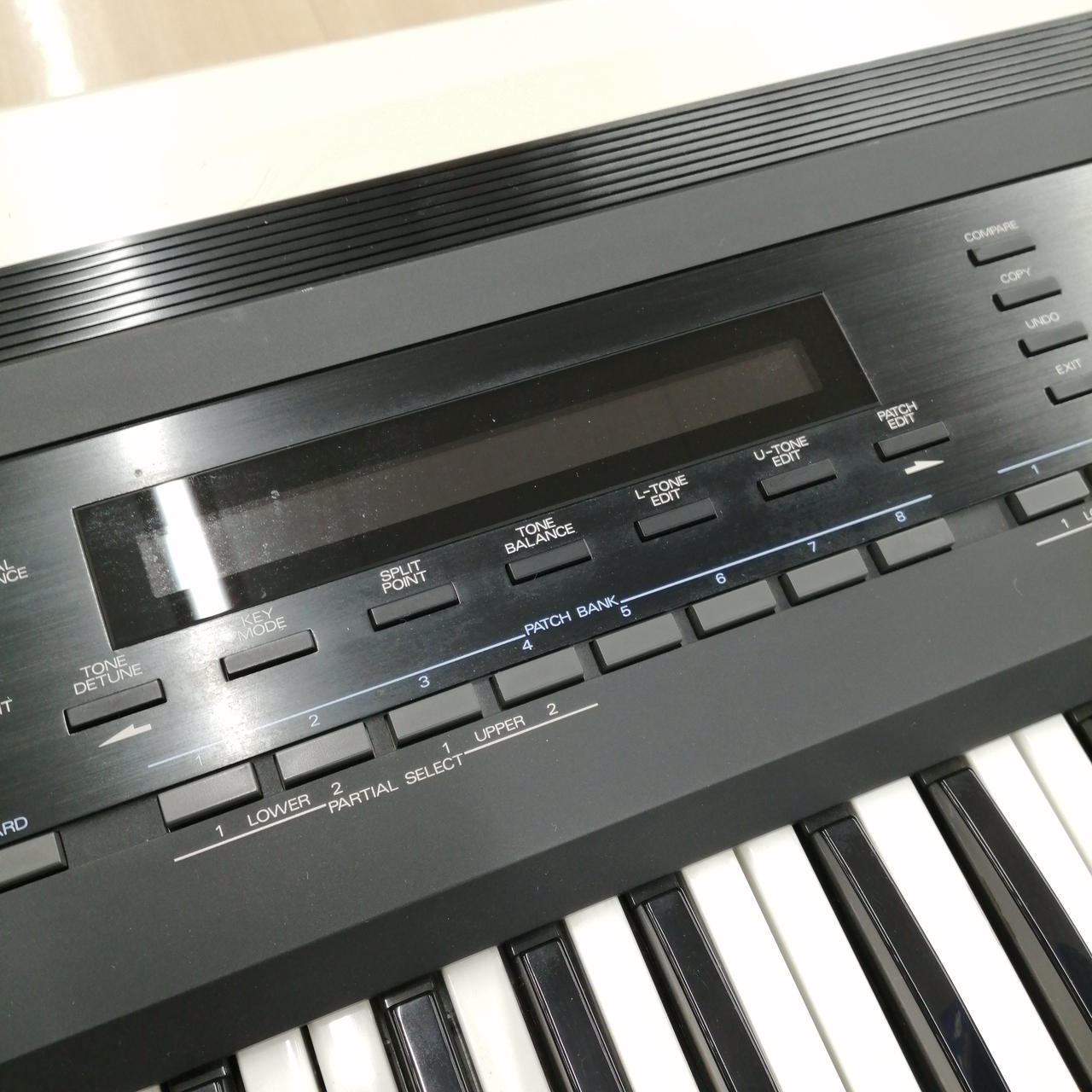 中古】Roland シンセサイザー D-50 ハードケース・取説・音色カード