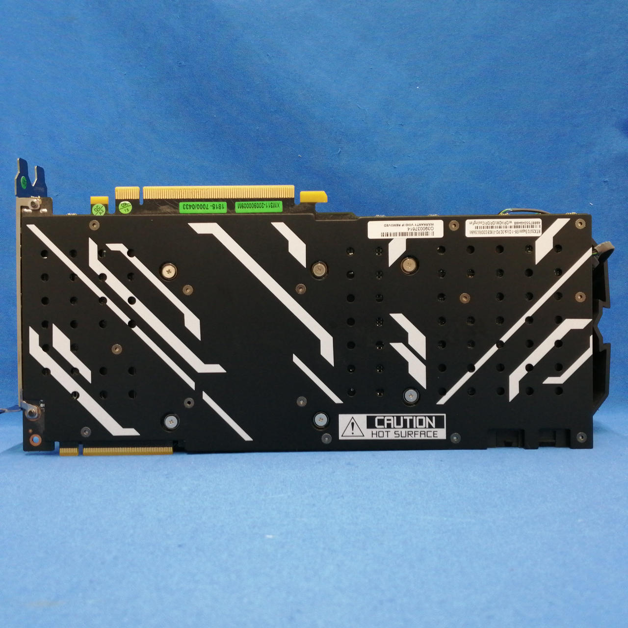 クロウトシコウ(玄人志向)|グラフィックボード/GG-RTX2070SP-E8GB/DF