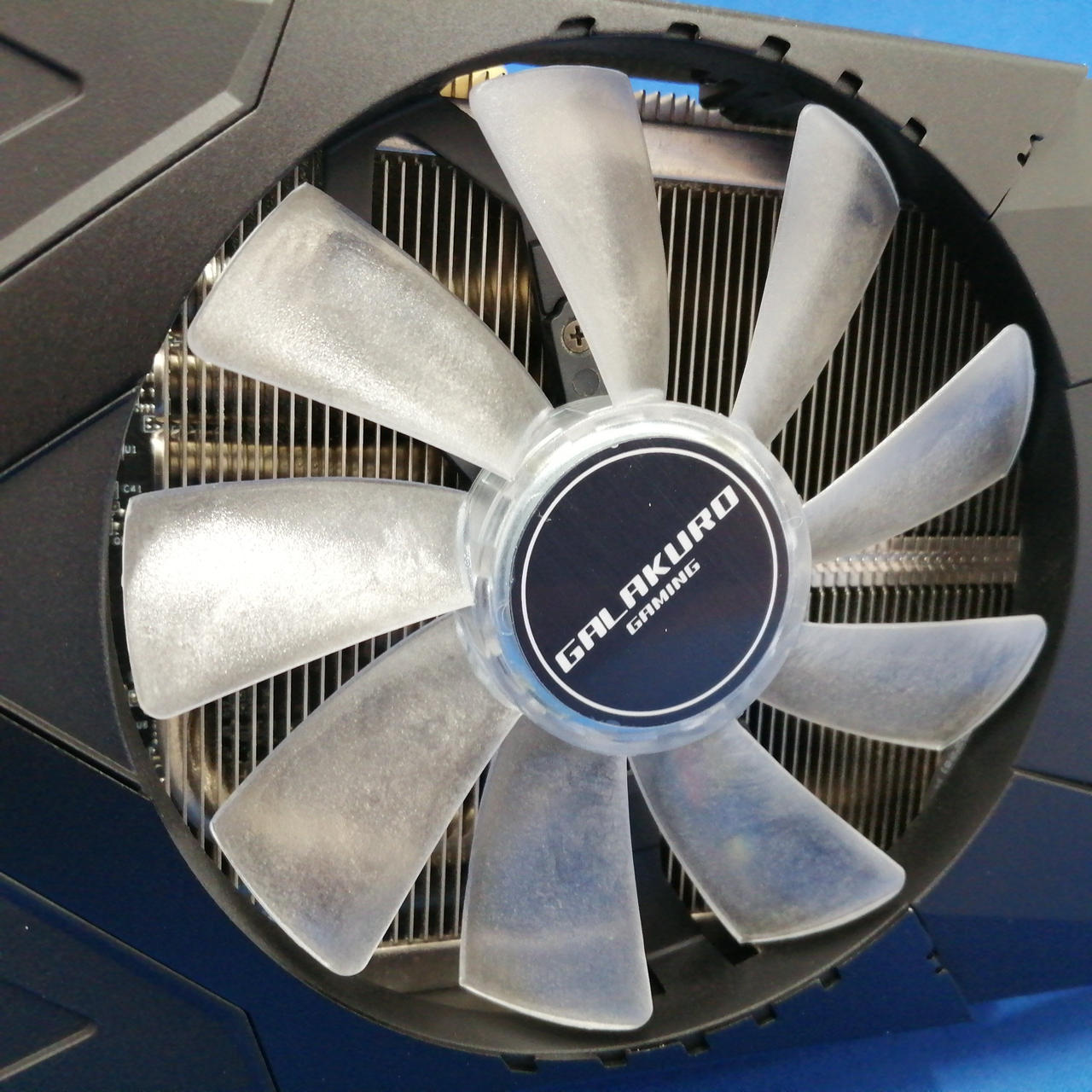 クロウトシコウ(玄人志向)|グラフィックボード/GG-RTX2070SP-E8GB/DF