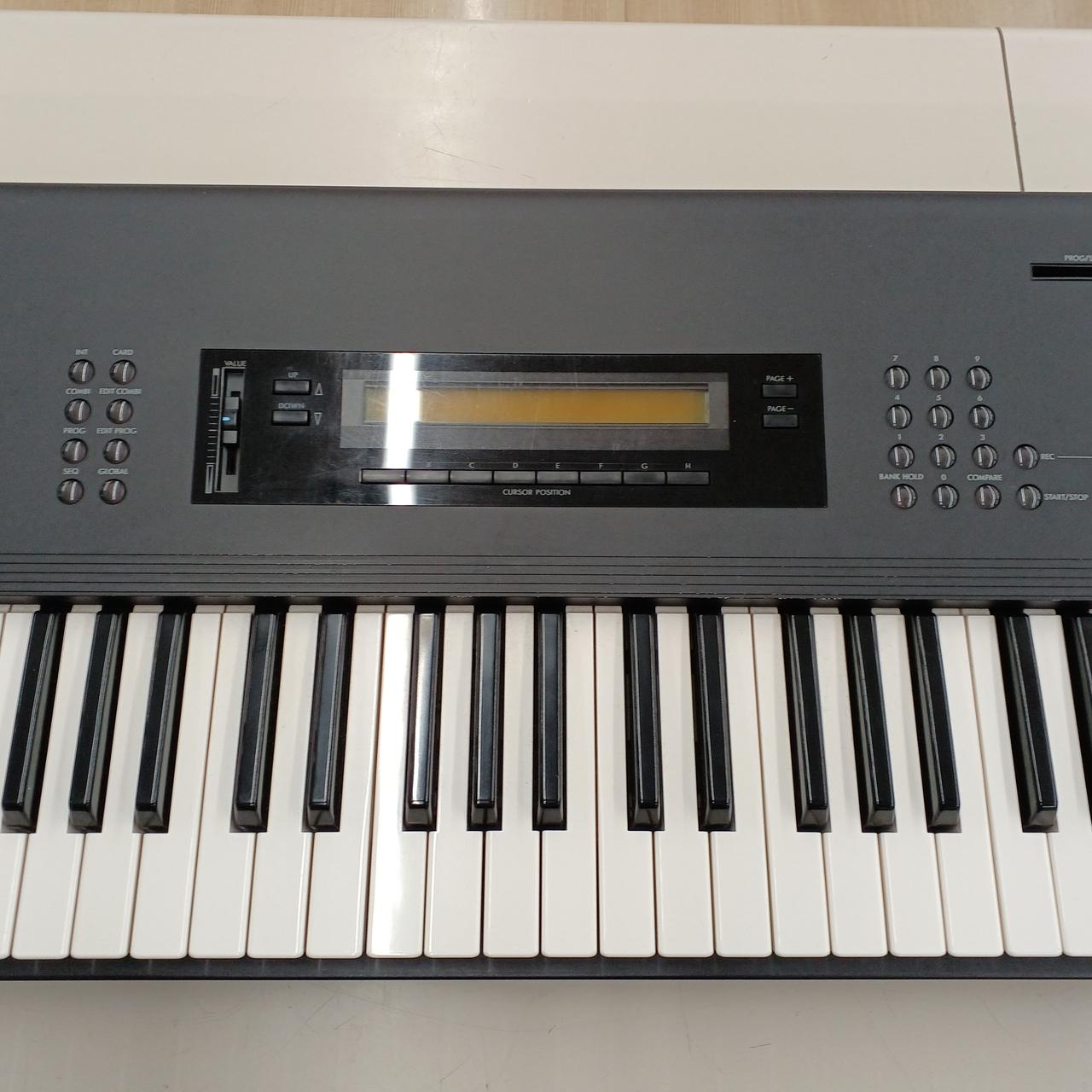 KORG|シンセサイザ/M1|【ハードオフ公式通販】オフモール|1010940000035339