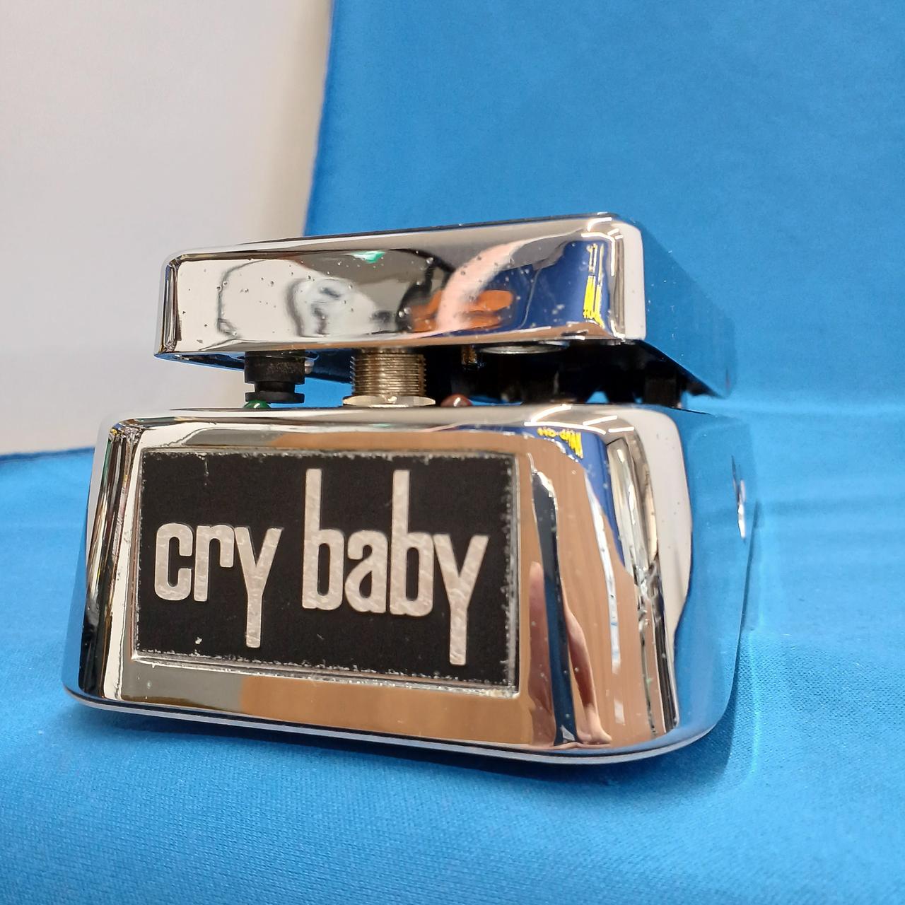 スイッチャー部分ゴム足1つ欠品