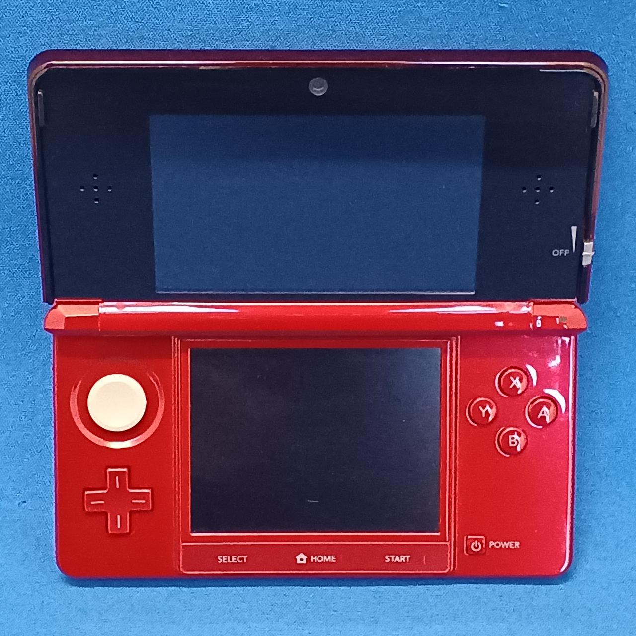 Nintendo 3DS CTR-001 中古品B-9505 Nintendo 3DS CTR-001 中古品