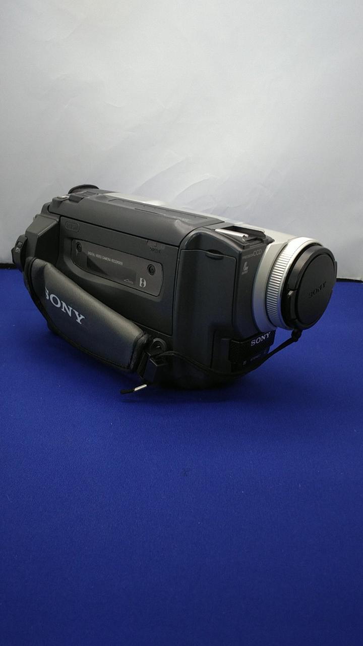 SONY DCR-TRV225 Digital8 ビデオカメラ 特別企画 1か月5900円～☆レンタル☆SONY DCR-TRV225