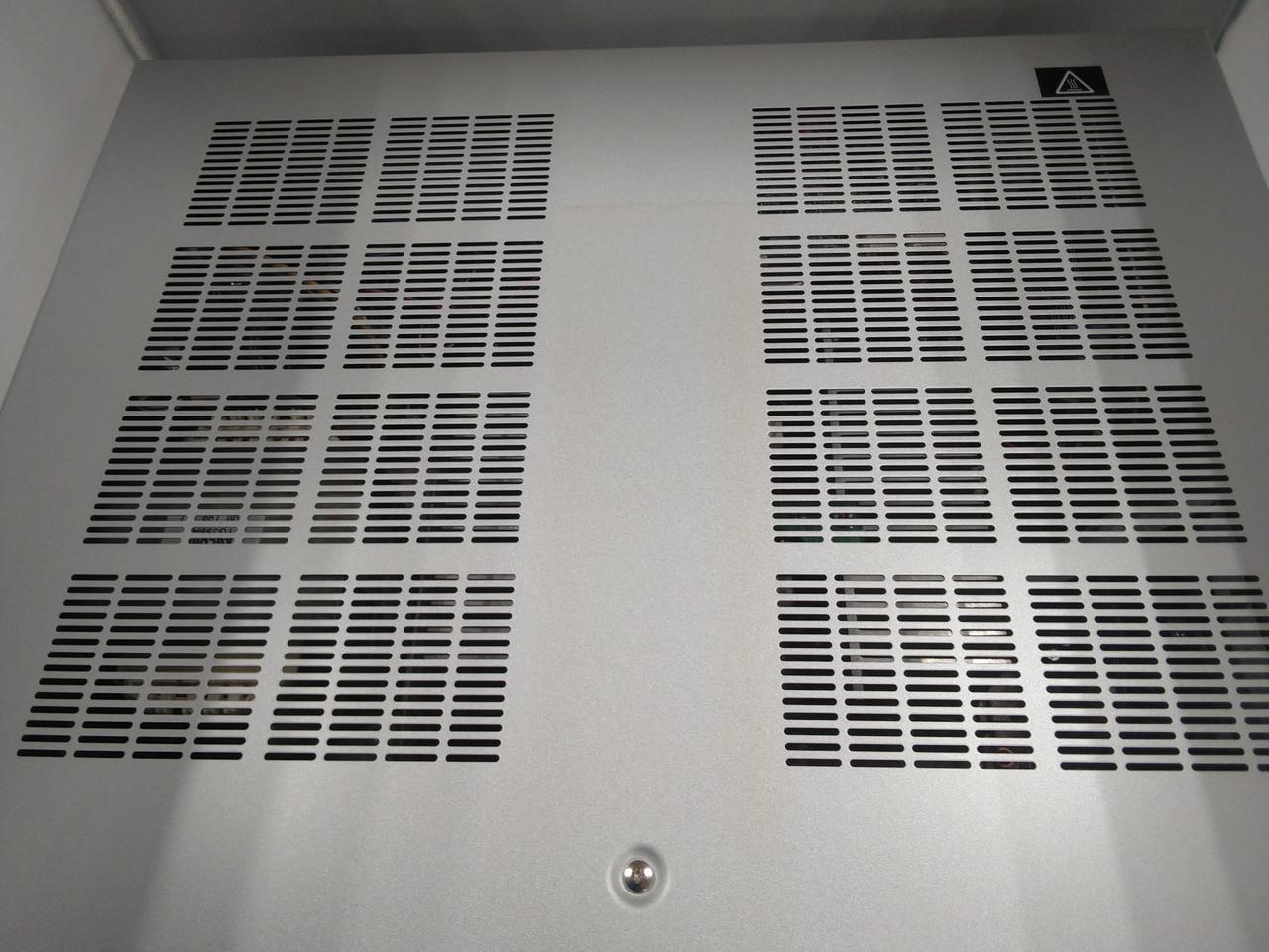 中央部分汚れあります。