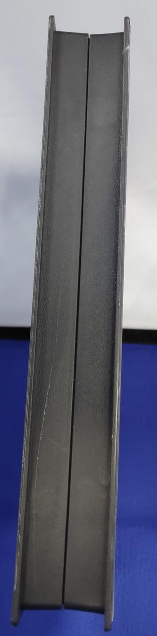 キズあります。