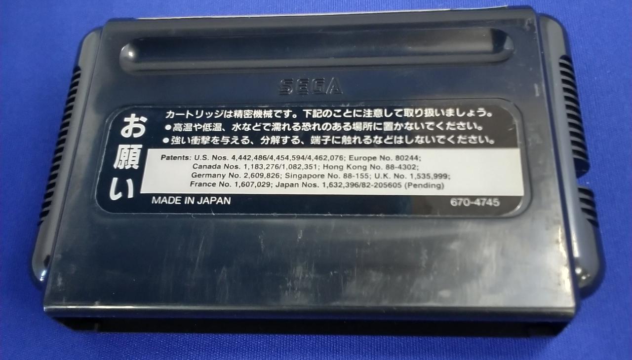 キズあります。