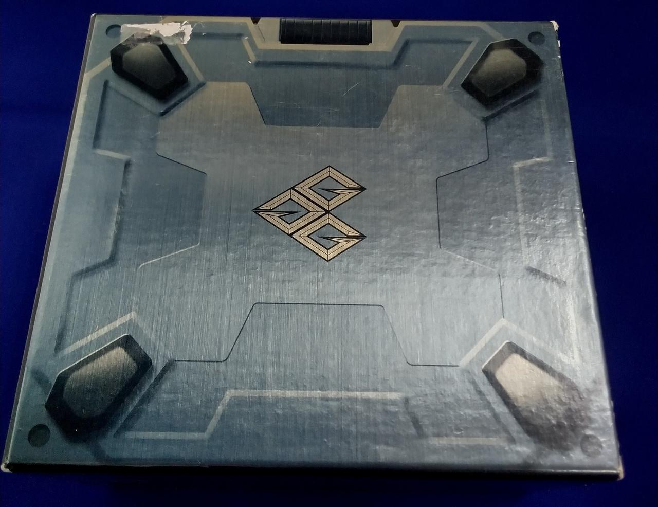 左上剥げてます。