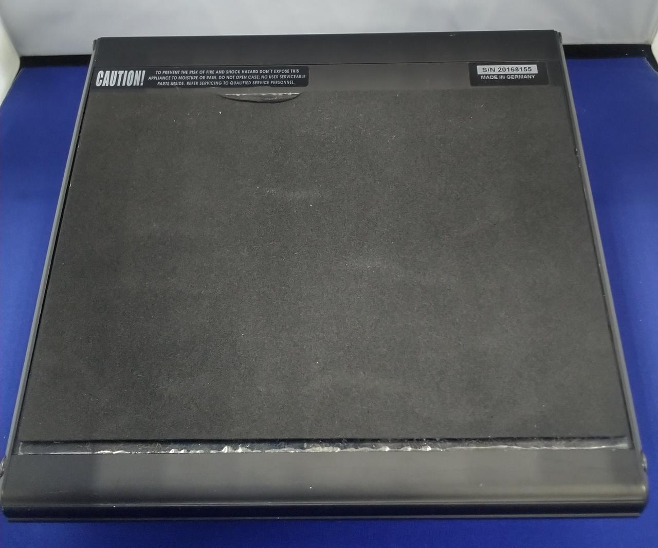 キズ、痛みです。