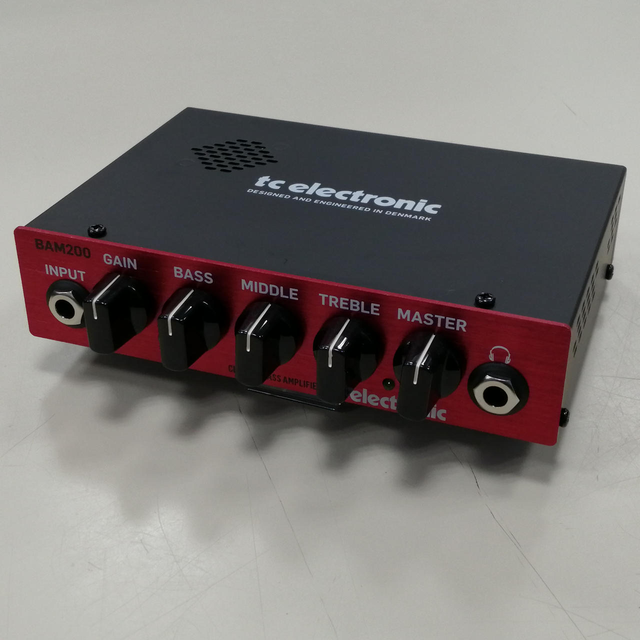 tc electronic BAM200 ベース用アンプ TC Electronic | Product | BAM200