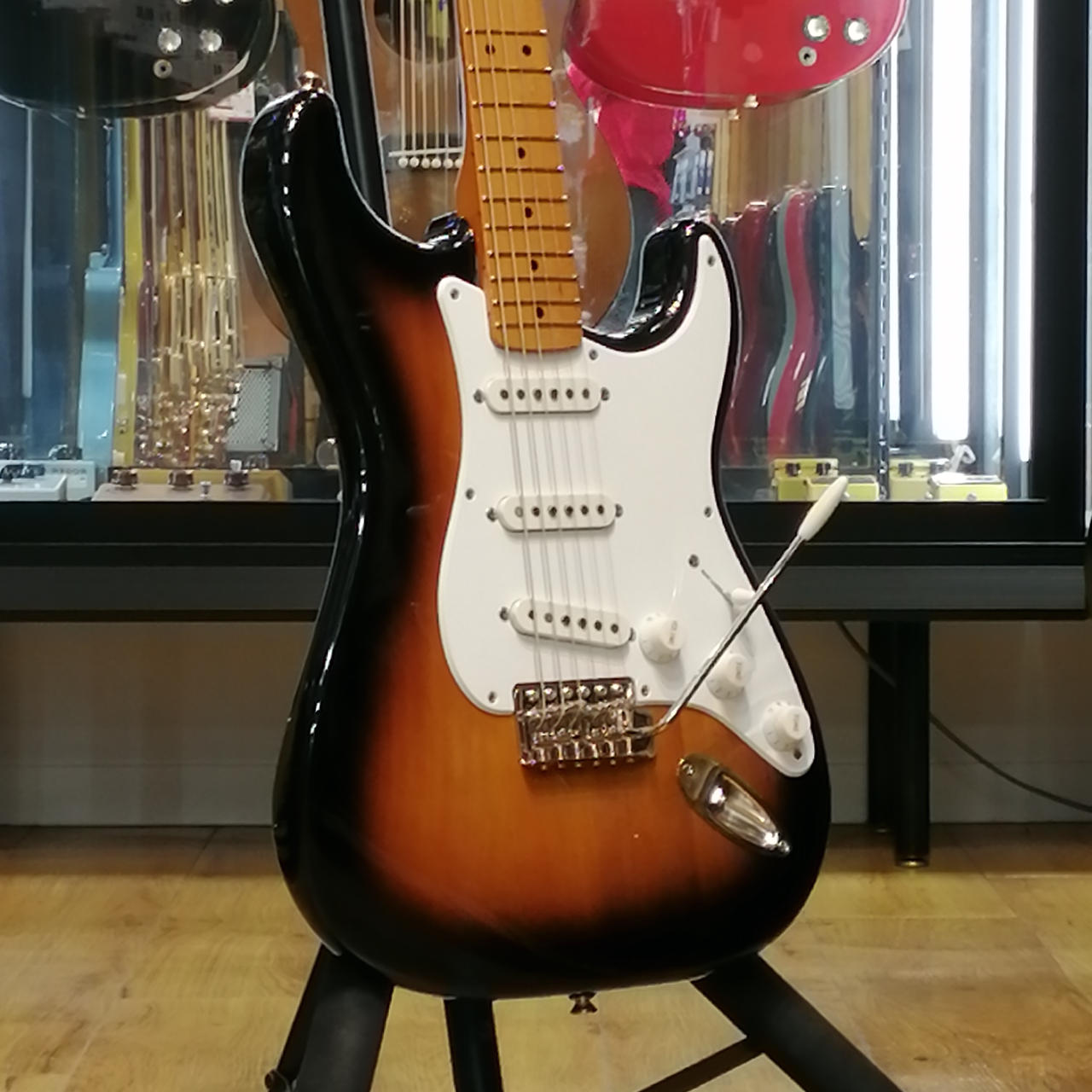 エレキギター　Squier Squier by Fender Paranormal Custom Nashville Stratocaster