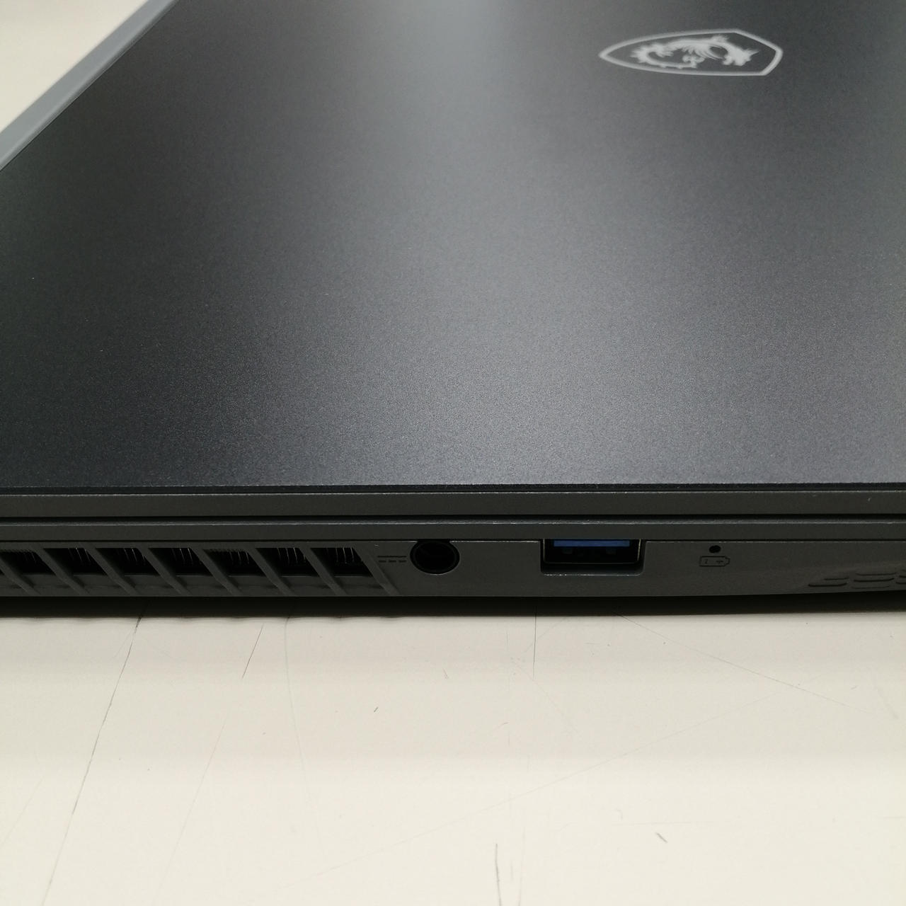 MSI ノートパソコン 14型 中古 難有り 黒 楽天市場】msi ノートパソコン 中古の通販