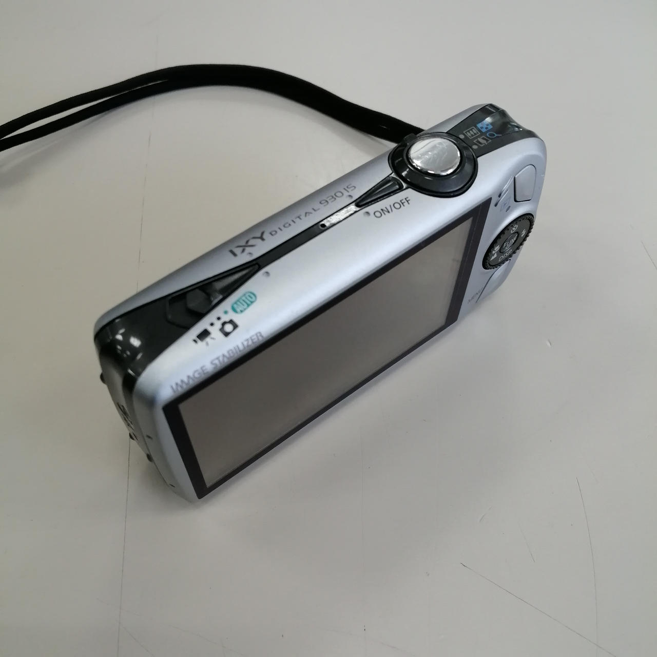 【美品】Canon IXY 930IS コンパクトデジタルカメラ Amazon | Canon デジタルカメラ IXY DIGITAL 930 IS シルバー