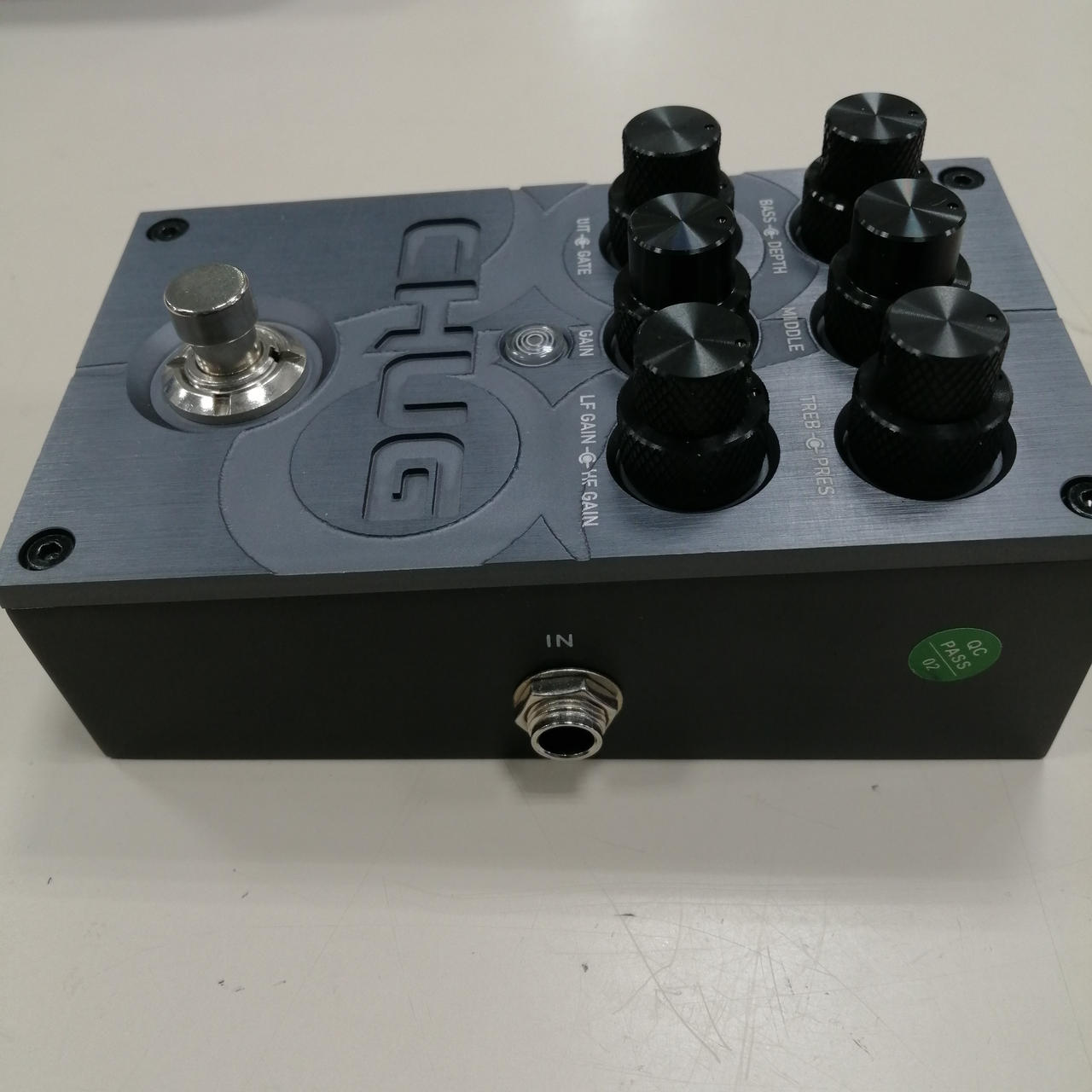 chug エフェクター SOLAR GUITARSより、初のエフェクター「CHUG」登場！｜サウンド