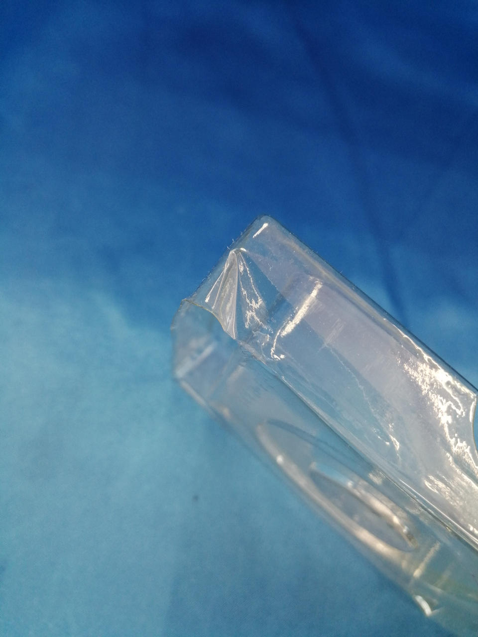 内箱傷みあります