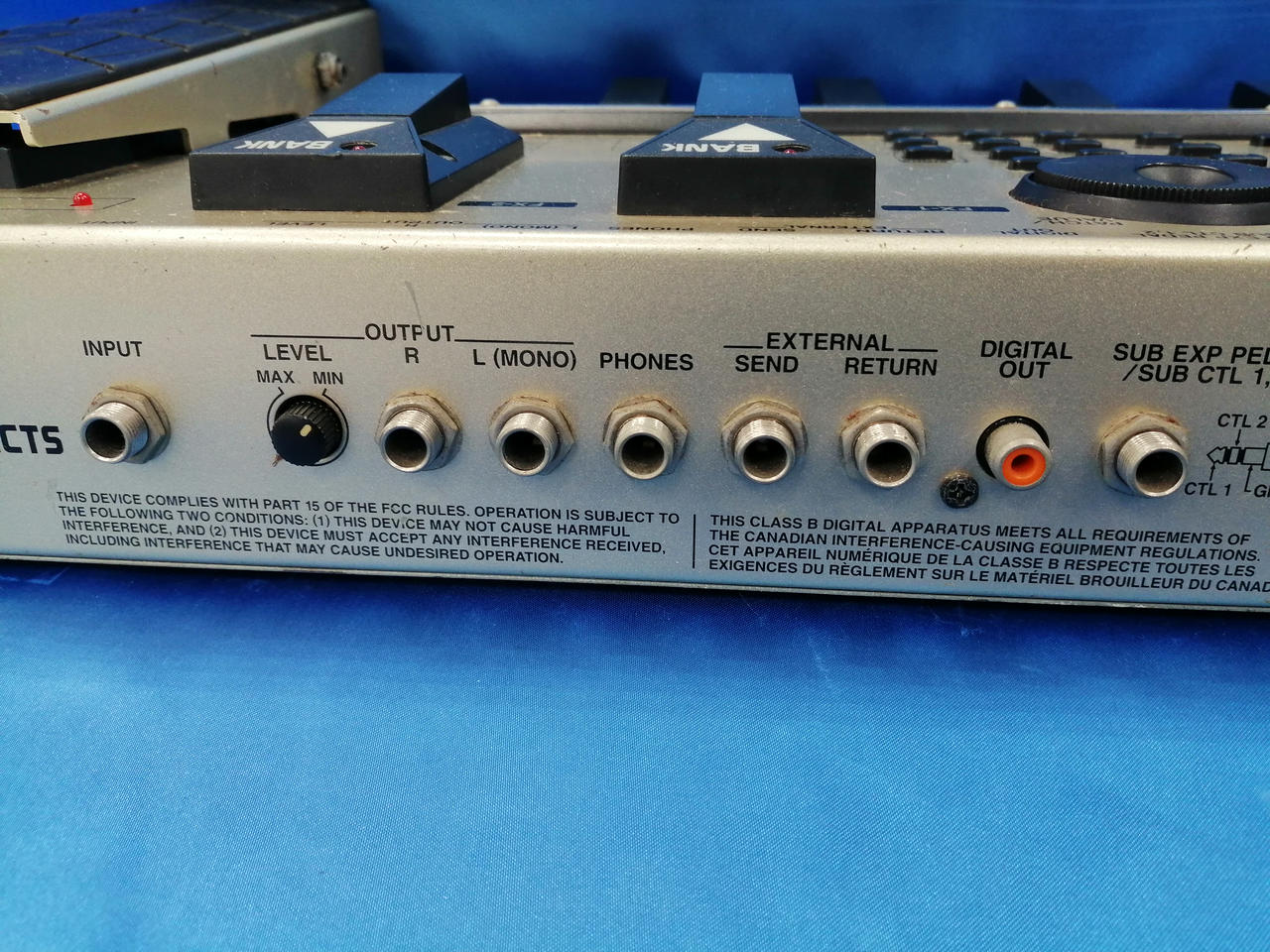 BOSS エフェクター BOSS（楽器、器材） BOSS ボス GT-1 Roland純正アダプターセット