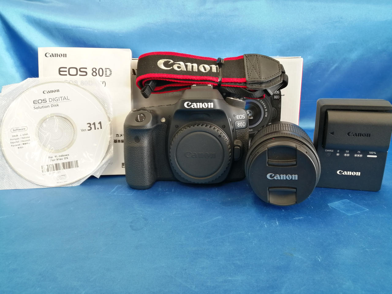 ◇Canon◇EOS 80D◇デジタル一眼レフカメラ◇ ダブルズームキット