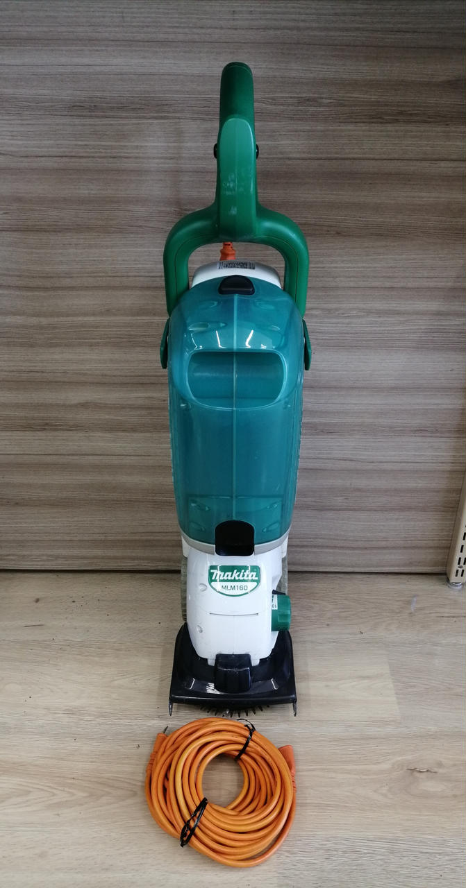 全体的にキズ、汚れあります