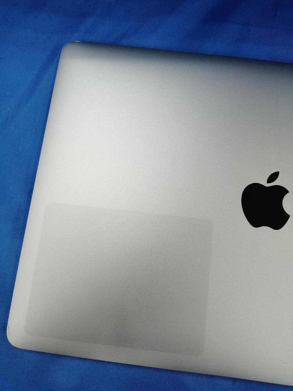 シール痕あります