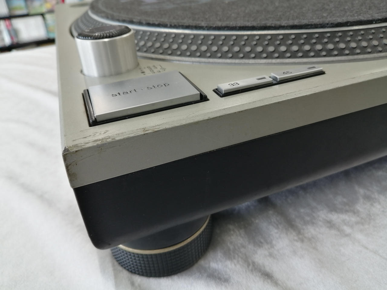 TECHNICS SL-200MK2 ターンテーブル1台 Technics SL-1200mk6 ターンテーブル / 札幌の中古オーディオ