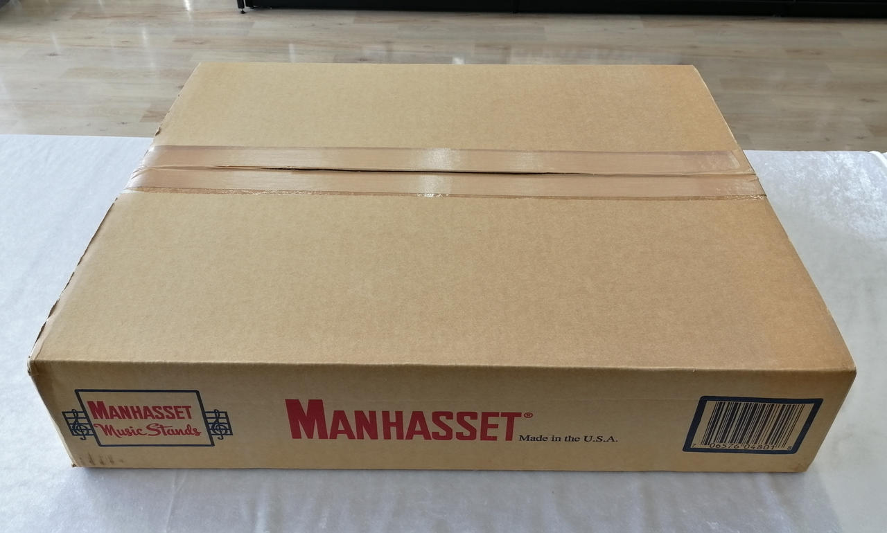 化粧箱に傷みあります