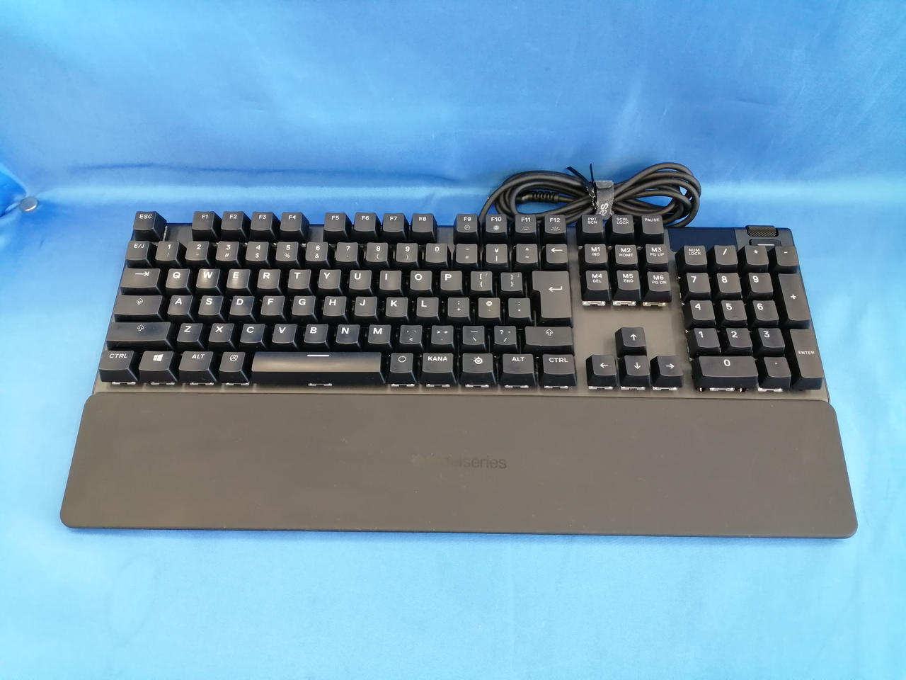 キズ、汚れあります