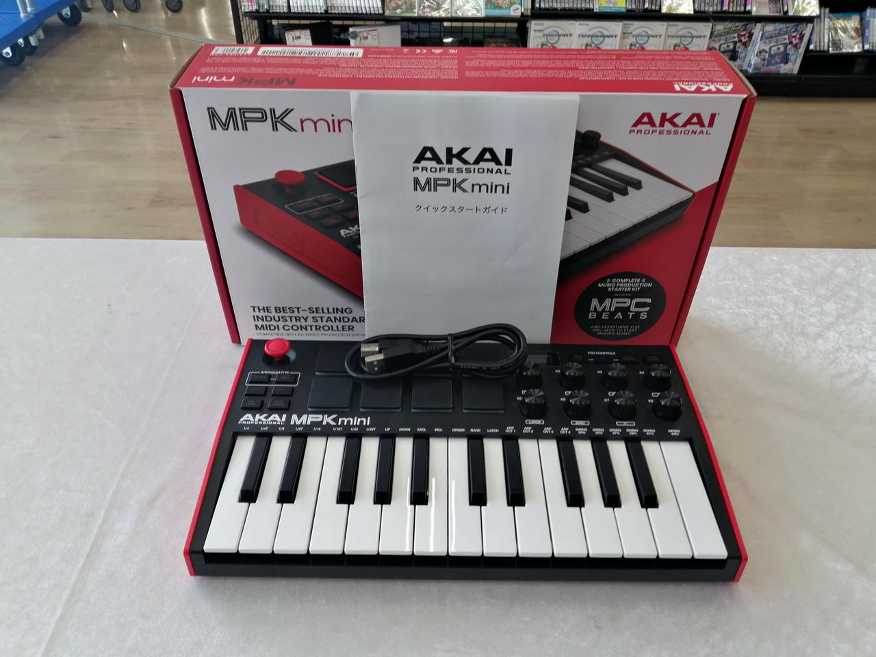 【最安値】AKAI professionalMPK mini MIDIキーボード Amazon.com: AKAI Professional MPK Mini Play – USB MIDI