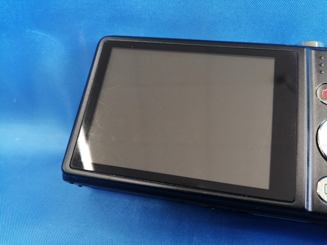 液晶にキズあります