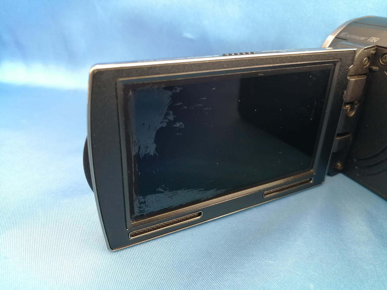 液晶痛みあります