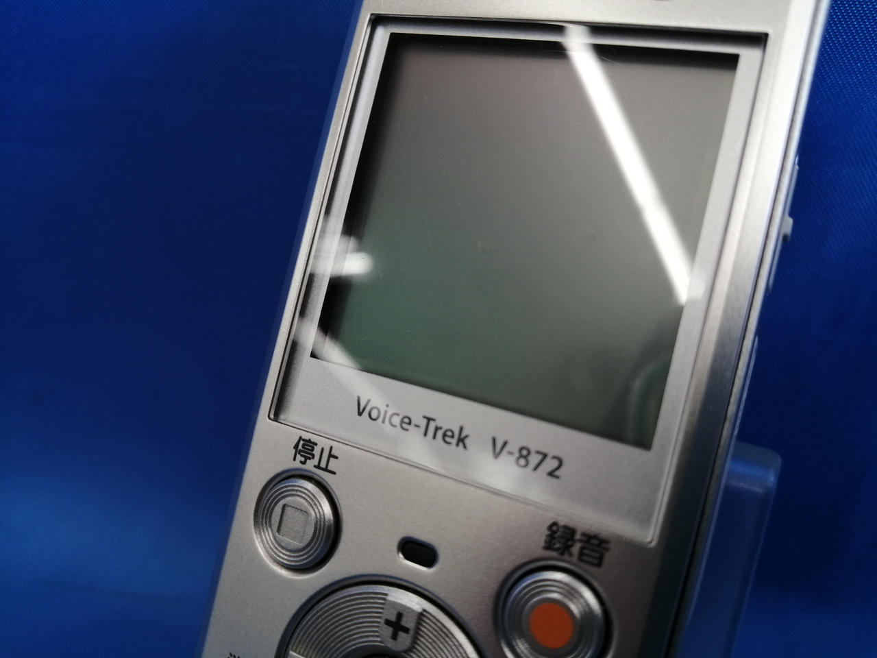 液晶にチリあります